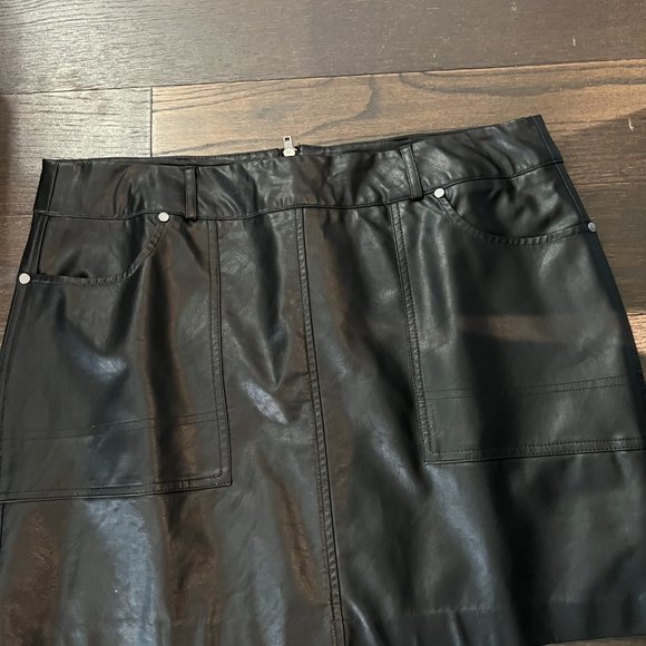 Black Faux Leather Skirt in size 14 Petite - Picture 2 of 4